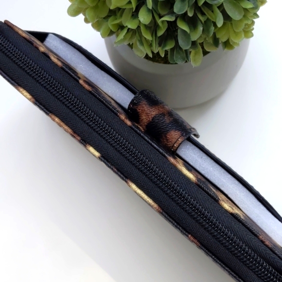 🆕 Wristlets Animal Print - Picture 4 of 9